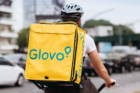 Украинцы чаще заказывают еду домой