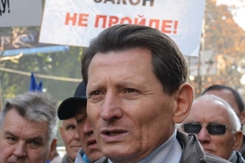 Шахтерам хотят снизить зарплаты