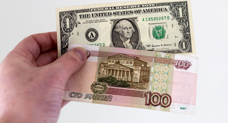 Рубль может обвалиться / flickr.com