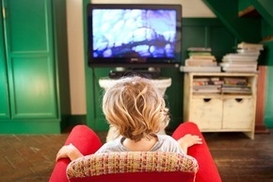 Новости по телевизору, Youtube и "Телеграмм": как украинцы следят за событиями в стране и в мире