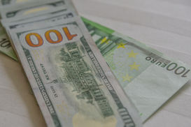 Курс валют на 10.07.2020: Доллар немного подешевел, евро выросло в цене