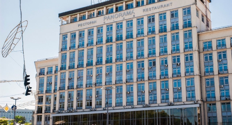 Бюджет країни поповнився на 1,1 млрд. Продаж готелю Дніпро