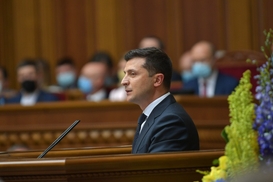 Зеленский подписал закон о снижении "зеленых" тарифов