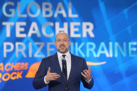 Шмыгаль: Украина не сможет выплачивать пенсии через 15 лет