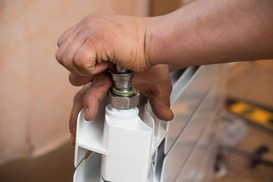 Украинцам запретили отключаться от отопления: Что случилось