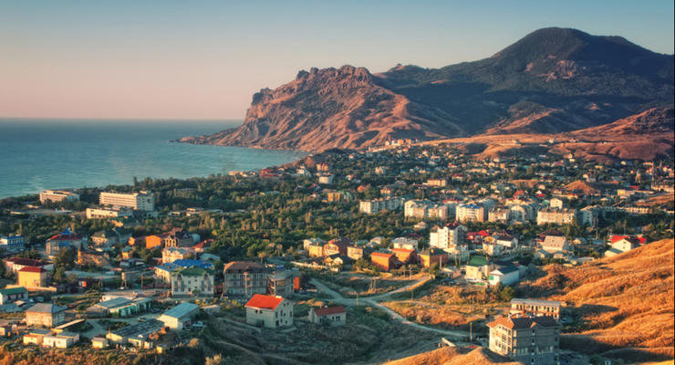 В Крыму грозят "национализировать" брошенную недвижимость
