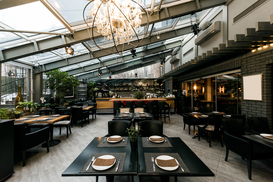 КМУ разрешил ресторанам и кафе работать всю ночь в Новый год