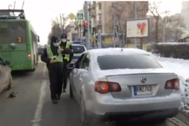 "Евробляхи" начали штрафовать на дорогах: Сколько придется платить