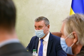 Зеленский потребовал к 30-летию Украины запустить в космос спутник