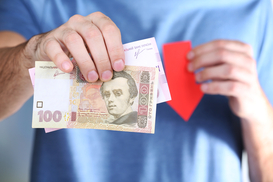 70% украинцев считают ситуацию с экономикой в стране "очень плохой" - опрос