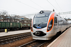 Укрзализныця к 8 марта запустила дополнительный поезд "Киев-Харьков"