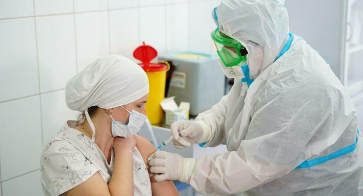 Украинцам рассказали, какие документы нужны на вакцинацию от COVID-19