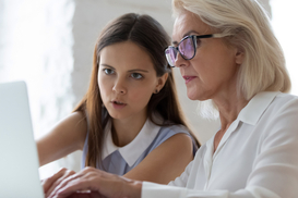 Могут ли уволить сотрудника, который достиг пенсионного возраста: Комментарий Гоструда