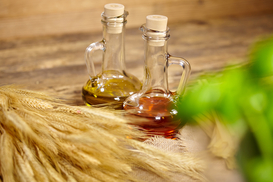 Украина запретила ввозить из РФ пшеницу, подсолнечное масло и салфетки, - постановление