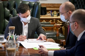 Украине нужна своя лаборатория для изготовления вакцин, - Зеленский