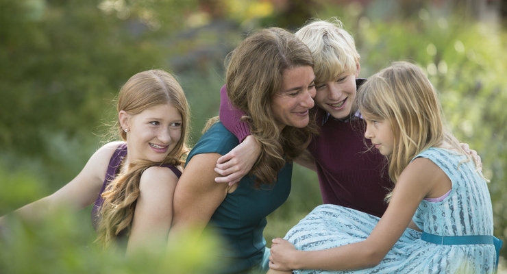 Мелинда Гейтс с детьми  / Facebook