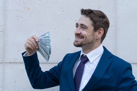 Украинцы активно продают валюту, — НБУ