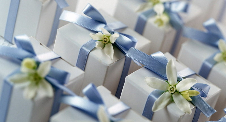 Желаем долгих лет: что подарить родителям на юбилейную годовщину свадьбы