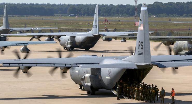 Запрет Пентагона не распространяется на военные базы США в Азии / depositphotos