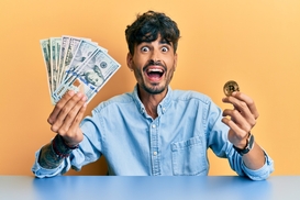 Купил криптовалюту в 2012 году и забыл: сколько заработал анонимный владелец биткоин-кошелька