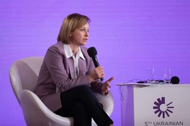 Украинцы смогут получать соцуслуги онлайн и в любое время, — Лазебная