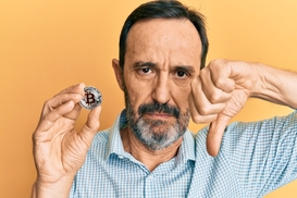 Центробанк Китая признал криптовалютные операции незаконными