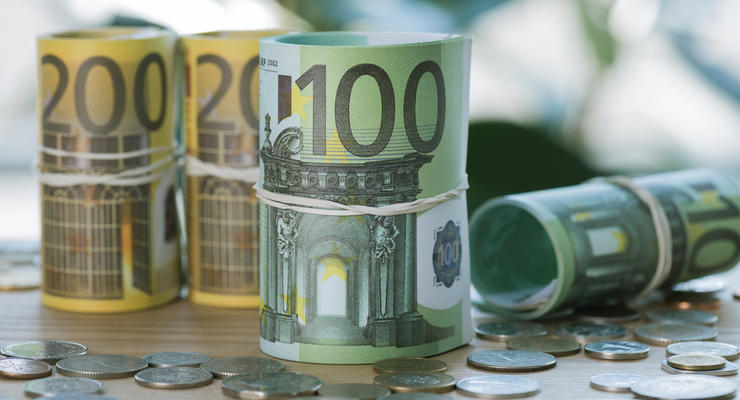 Курс валют на 30.09.2021: Евро упал ниже 31 гривны