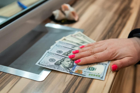 Курс валют на 29.10.2021: Доллар дешевеет