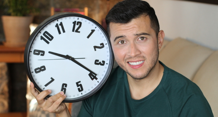 Перевод времени в Украине  / depositphotos