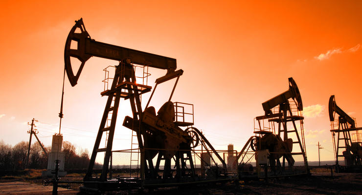 Цены на нефть 3.11.2021: Ожидание заседания ОПЕК+ давить на стоимость топлива