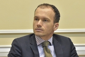 Как будет действовать закон об олигархах - Малюська