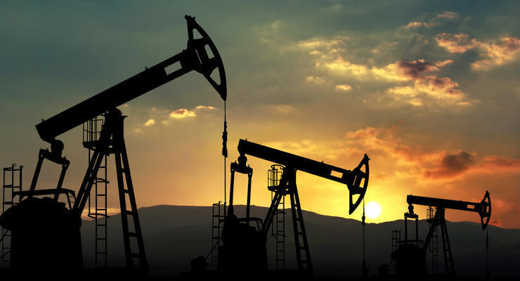 Цены на нефть 9.11.2021: Стоимость падает после двухдневного роста