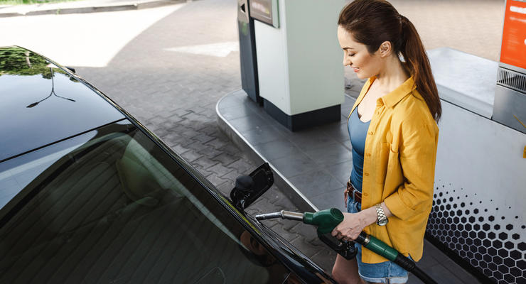 Цены на бензин и дизельное топливо снизились
