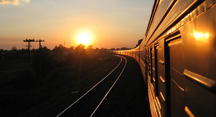 "Укрзализныця" назначает два дополнительных поезда в Польшу - график