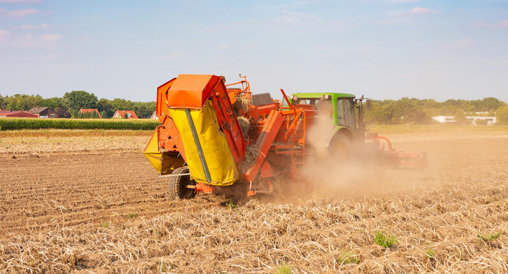 В Украине заработная плата работников сельского хозяйства увеличилась на 18,5%
