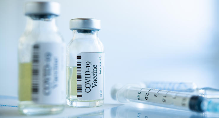 Вакцинация в Украине: Более 13 млн человек полностью привились против COVID-19