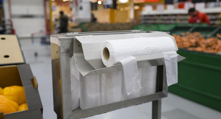Запрет на распространение пластиковых пакетов: Кабмин утвердил критерии рисков