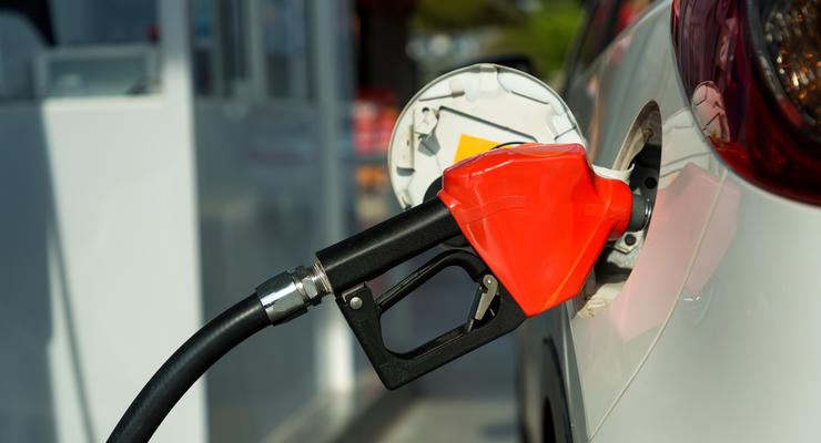 Цены на топливо в Украине изменились: Сколько стоит бензин и ДТ