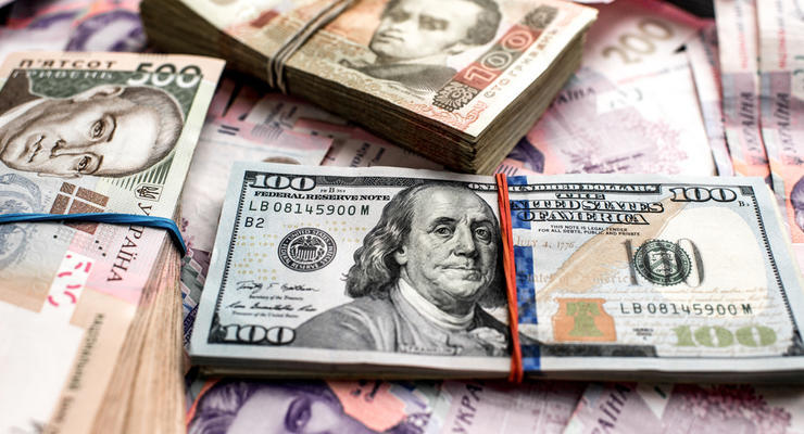 Курс валют на 31.12.2021: доллар развернулся к росту