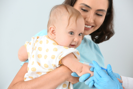 Вакцинация против COVID-19: В Израиле будут прививать младенцев