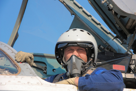 Минобороны Украины повысило зарплаты военным летчикам - детали