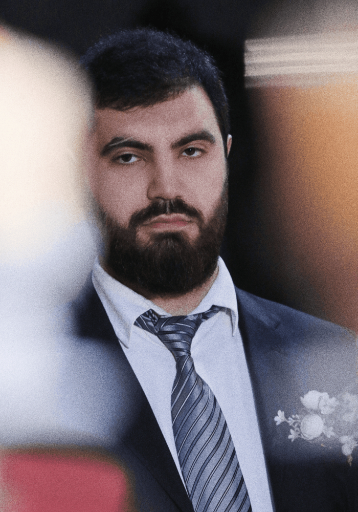 на фото: Давид Карагез