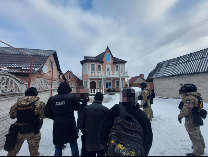 Правоохранители задержали мошенников