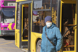 В Киеве усилят контроль за соблюдением COVID-ограничений в общественном транспорте