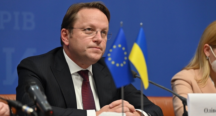 Еврокомиссар по расширению и соседству Оливер Варгеи / twitter.com/OliverVarhelyi