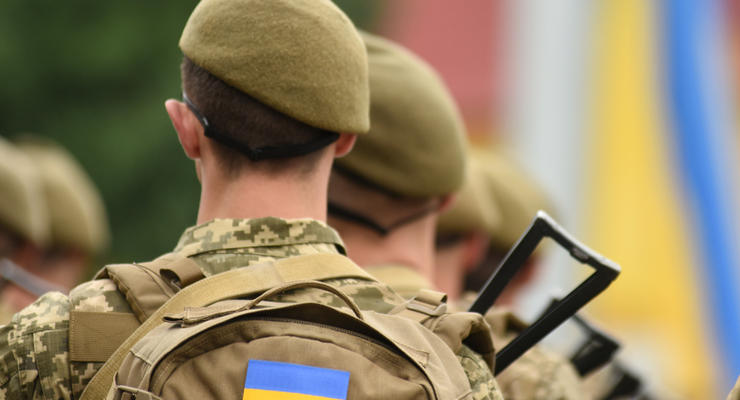Призыв на срочную военную службу в Украине будет отменен - дата