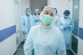 В Украине за неделю отстранили более 7,5 тыс невакцинированных работников