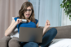 Аферисты украли с банковских карт украинцев более 5 млн грн: как работала схема обмана