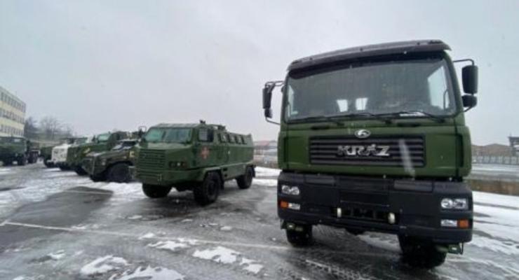 АвтоКрАЗ бесплатно передал ВСУ военные бронированные автомобили - детали