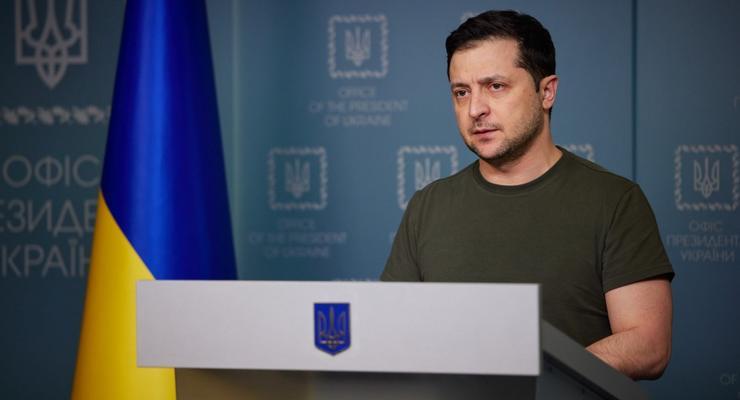 Зеленский предложил продлить военное положение в Украине